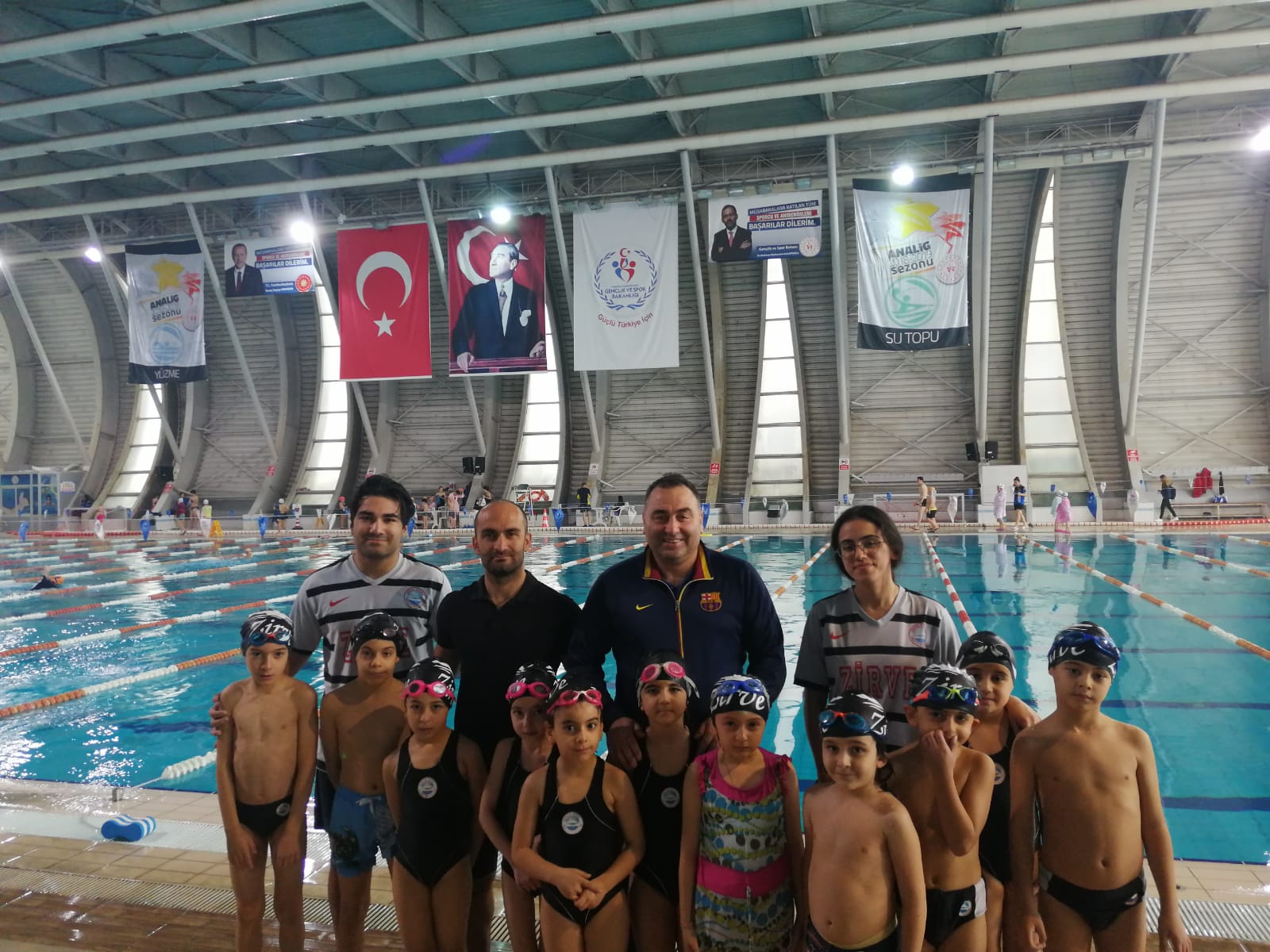 yuzme havuzu kayseri zirve yuzme